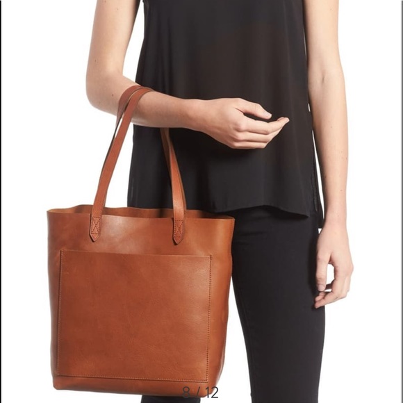 Madewell Handbags - Madewell Medium Transport Tote & Sandals